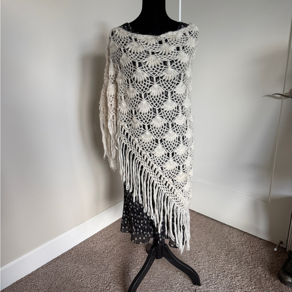 🥸SOLD🥸 Vintage y2k Express 100% Silk bias cut cap sleeve midi dress with floral - Picture 2 of 8